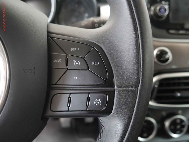 Fiat 500X (2015) 1.4T, ČR, Výhřev sed., park. - fotka 19 z 22