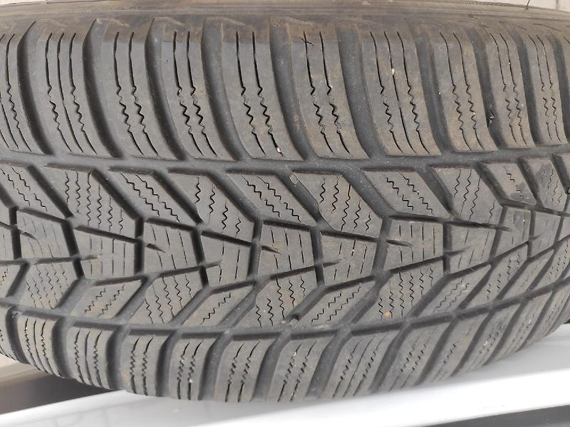 Hyundai Tucson (2019) 1.6 GDI 177k MAN6 TZ, zimáky - fotka 32 z 35