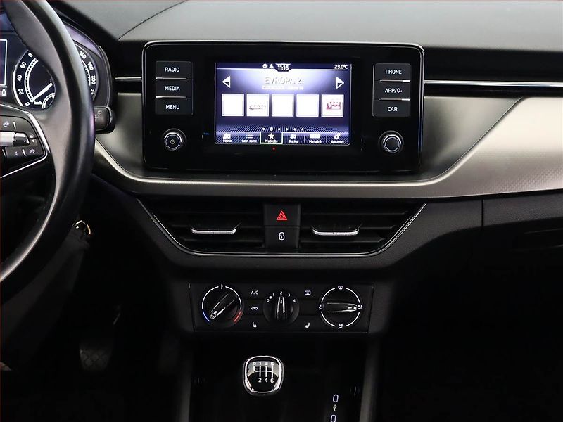 Škoda Scala (2021) Ambition 1.5 TSI, ČR,1.maj - fotka 10 z 18