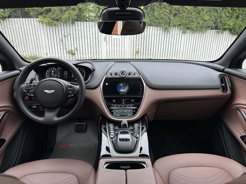 Aston Martin DBX V8-BLACK-R23-ZÁRUKA-12TKM - fotka 18 z 46