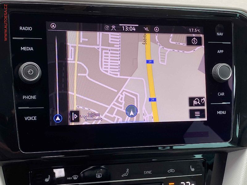 Volkswagen Passat (2020) 2.0 TDi, 1.maj,ČR, Elegance - fotka 17 z 18