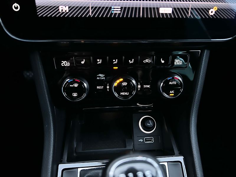 Škoda Superb (2019) 2.0TDI-STYLE-P.KAMERA-TAŽNÉ.Z - fotka 36 z 50