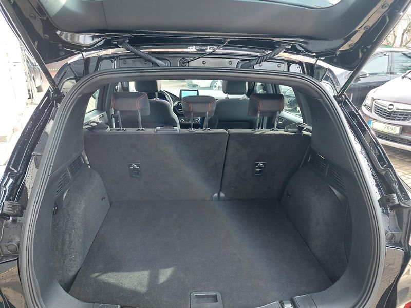 Ford Kuga (2021) III. TDCi ST Line  88kW - fotka 34 z 45