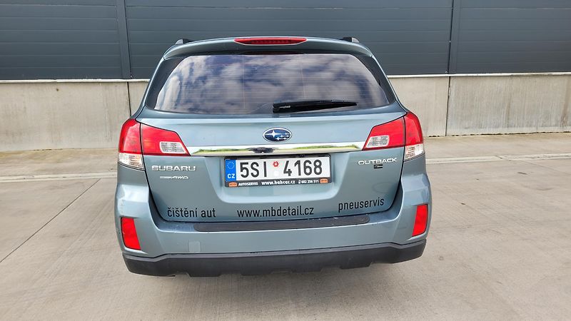 Subaru Legacy 2,5i 4x4 123 KW - fotka 12 z 24