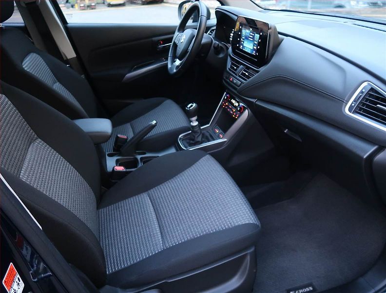 Peugeot 3008 (2025) Allure 1.2 MHEV - fotka 9 z 18