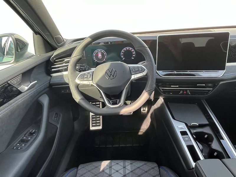 Volkswagen Passat (2026) R-Line Family 7DSG 2,0TSI - fotka 6 z 7