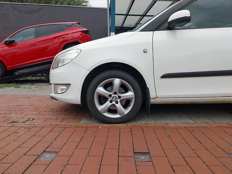 Škoda Fabia (2012) Ambition 1.2 12V, Serv.kniha - fotka 14 z 15