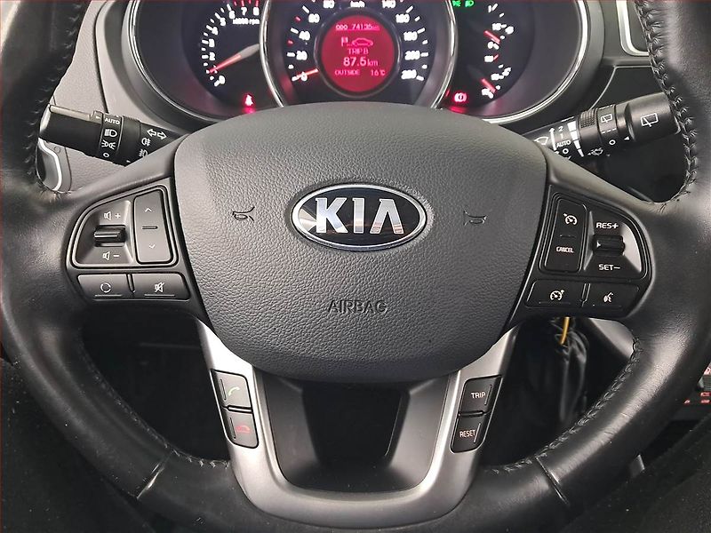 Kia Rio (2016) 1.4 CVVT, ČR,1.maj, Serv.kniha - fotka 16 z 16