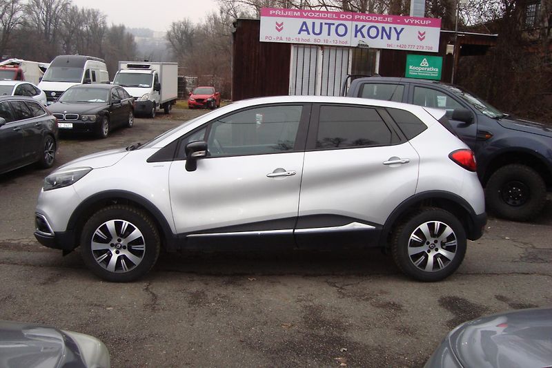 Renault Captur (2017)  0.9 Limited - fotka 4 z 66