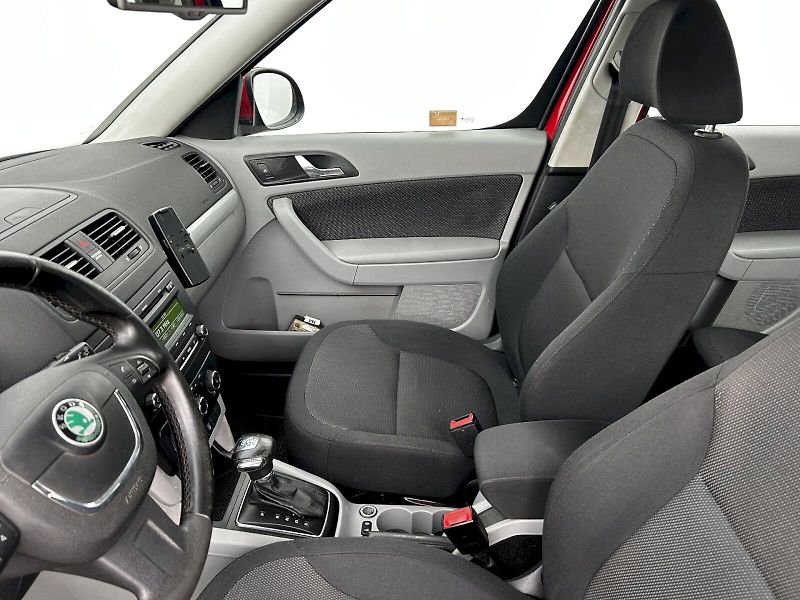 Škoda Yeti (2010) 2.0 TDI 103kW 4x4 DSG Ambition - fotka 22 z 30