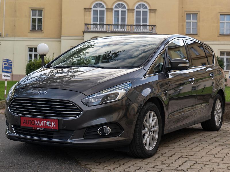 Ford S-MAX 2.0 Kůže Panorama 7 míst Tažné - fotka 1 z 52