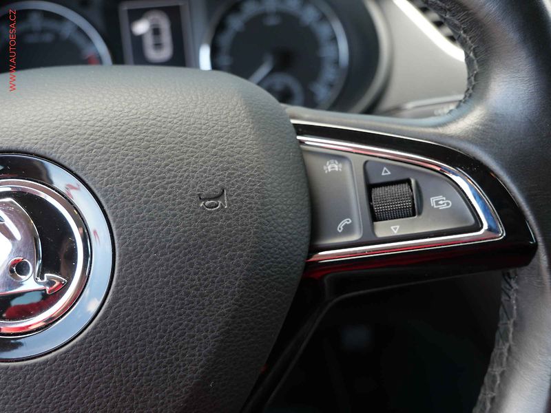 Škoda Octavia (2018) 1.4 TSi, ČR - fotka 12 z 24