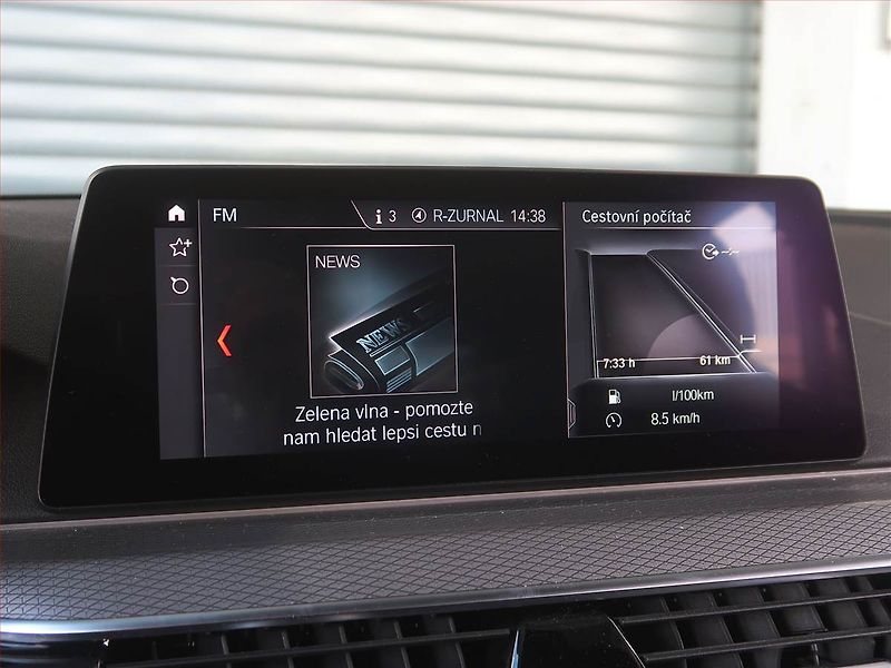 BMW Řada 5 (2020) 530i xDrive - fotka 16 z 25