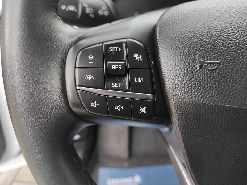 Ford Focus 1.0 EcoBoost mHev 114kw AT - fotka 17 z 44