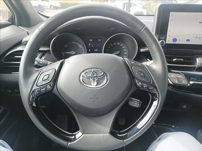 Toyota C-HR 1,8 Style - fotka 13 z 20