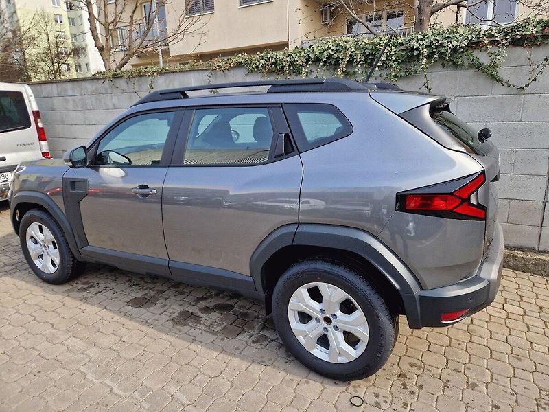 Dacia Duster (2026) Expression mild hybrid 140 - fotka 3 z 4