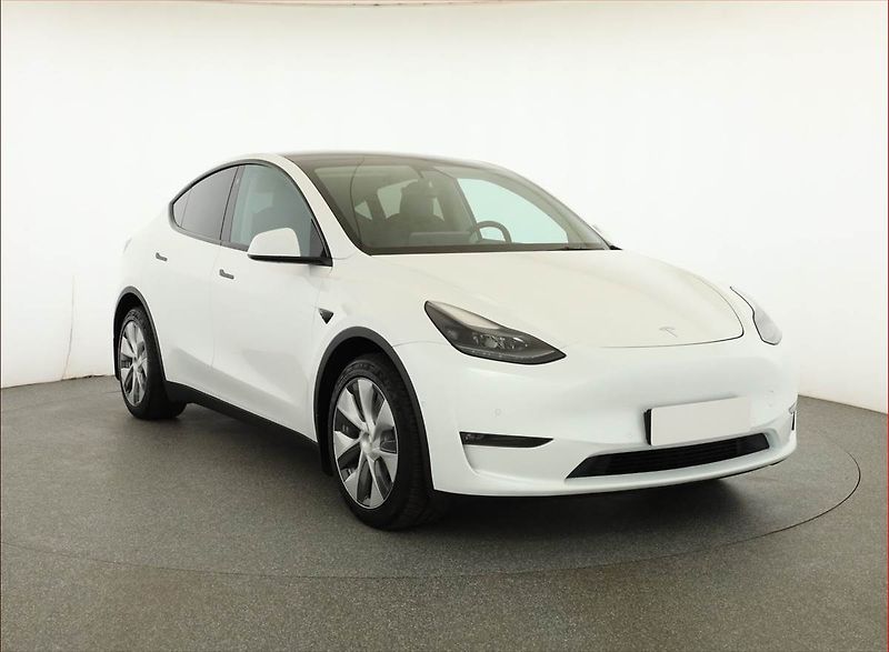 Tesla Model Y (2022) Long Range AWD 79kWh, SoH 91% - fotografie inzerátu