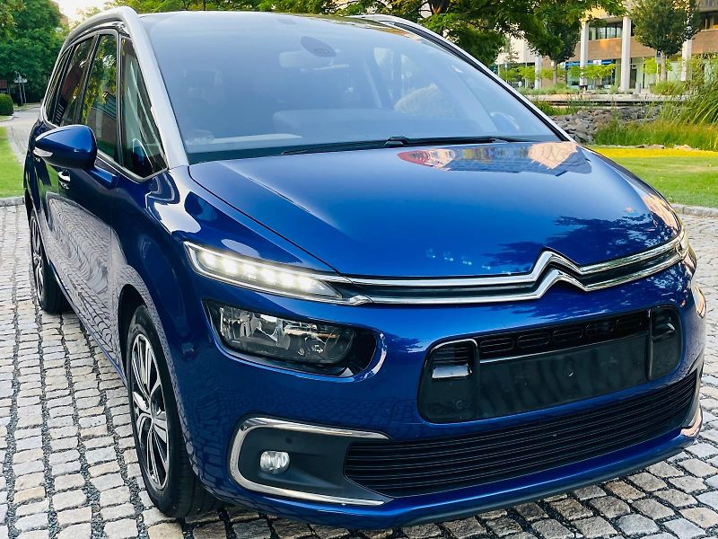 Citroën Grand C4 Picasso 2.0HDi MANUÁL 7MÍST SENZORY - fotka 8 z 46