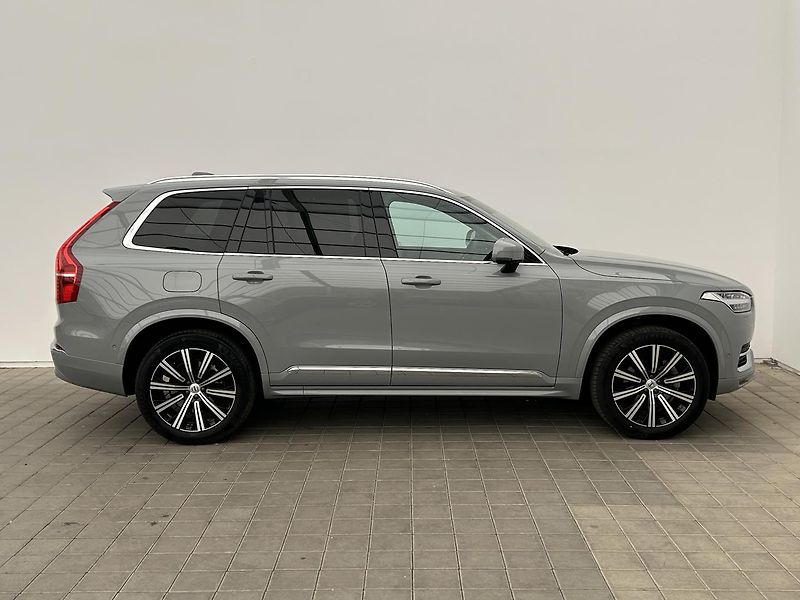 Volvo XC90 2.0  B5 4x4 Plus - fotka 7 z 29