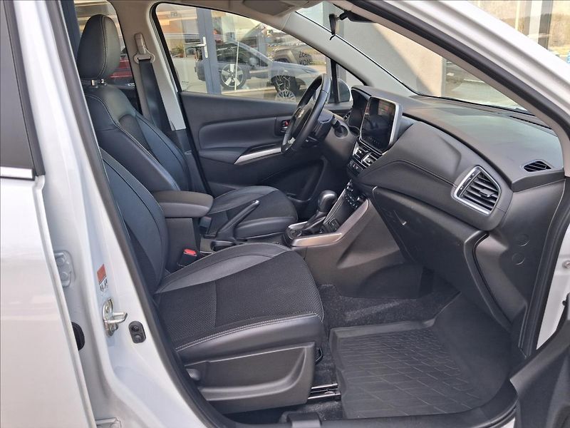 Suzuki SX4 1,5 HEV AT Elegance AllGrip - fotka 18 z 22