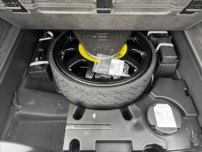 Audi Q7 3,0 TDI 210kW quattro S-line - fotka 14 z 42