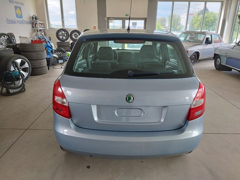 Škoda Fabia (2010) 1,2TSI,63KW,KLIMA,SER.KNIHA - fotka 7 z 21