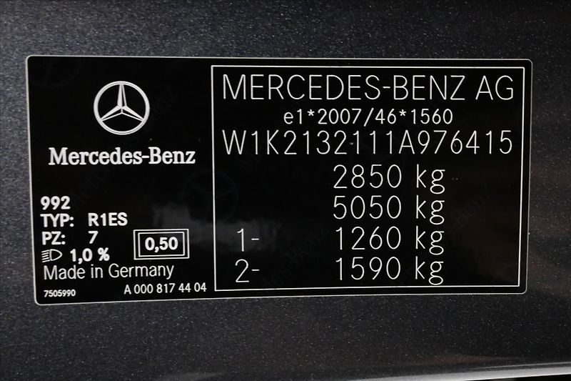 Mercedes-Benz Třídy E 2,0 300de 225kW 4Matic SoH 97% - fotka 12 z 30