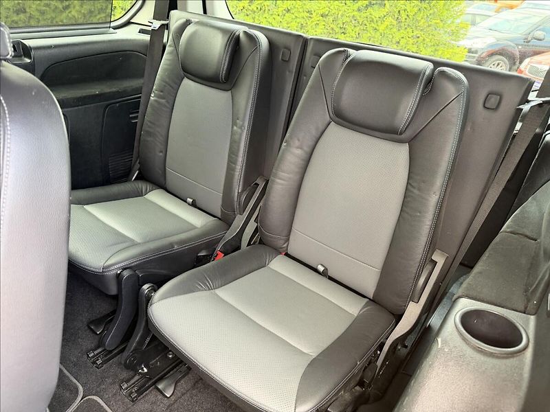Ford Galaxy 2.0 TDCi Ghia 7míst - fotka 19 z 23