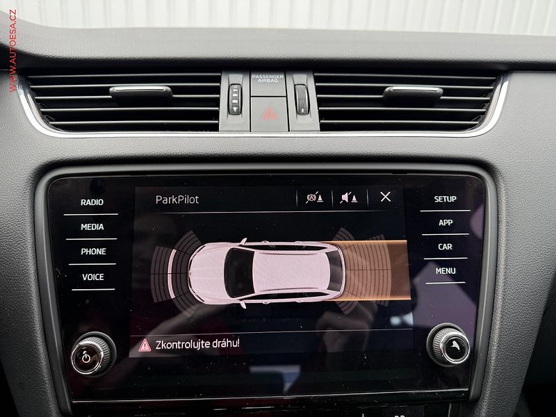 Škoda Octavia (2017) 1.8TSi 4x4, 2.maj,ČR, Style - fotka 16 z 19