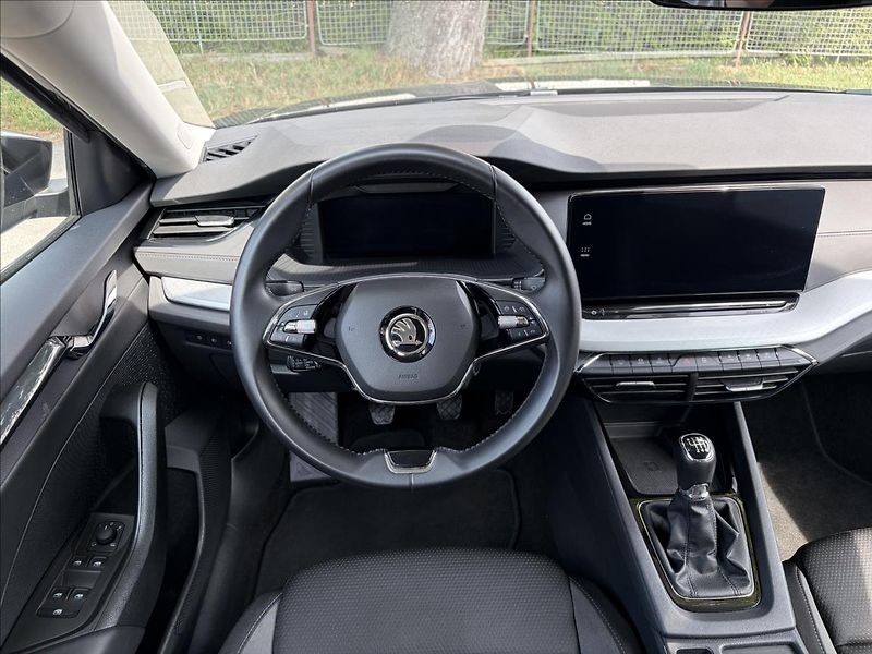 Škoda Octavia 1,5 TSi DPH  ACC,LED,KESSY,ALU - fotka 15 z 50