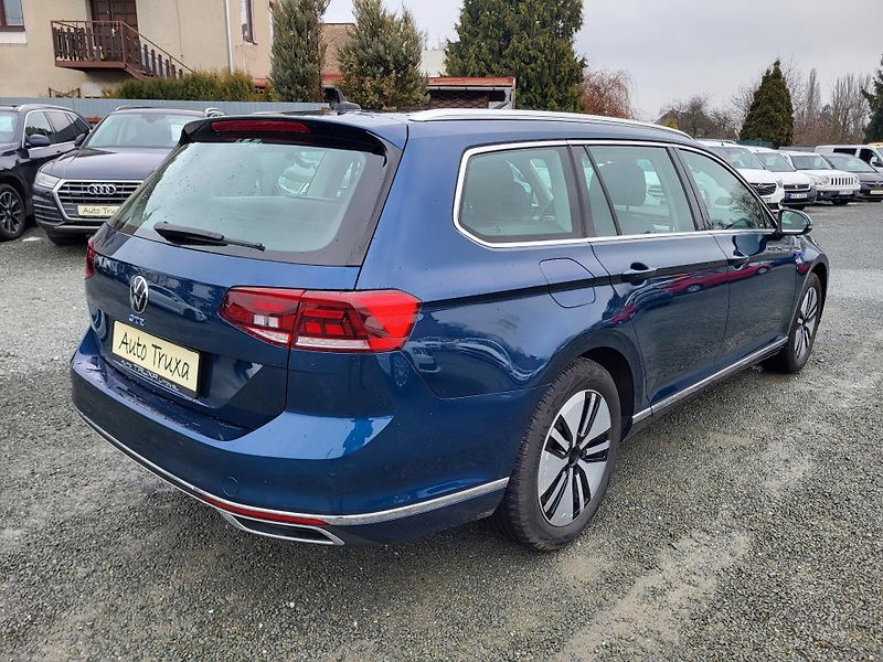 Volkswagen Passat 1.4 TSI PHEV GTE DSG HYBRID - fotka 4 z 46
