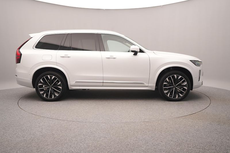 Volvo XC90 (2026) T8 AWD Plug-in BRIGHT PLUS 7m - fotka 13 z 25