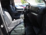 Toyota ProAce Verso (2021) VIP L1 Webasto 2.0 D 130 kW 8A - náhled 19