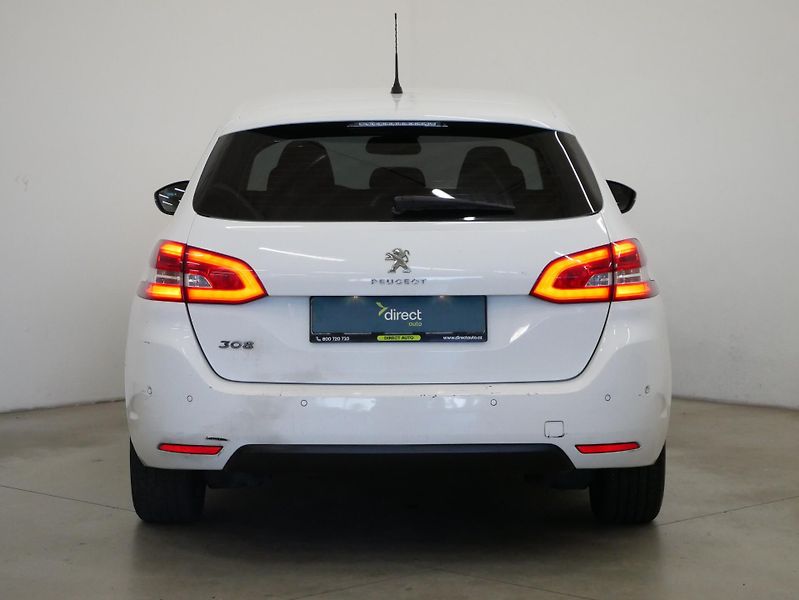 Peugeot 308 - fotka 6 z 30