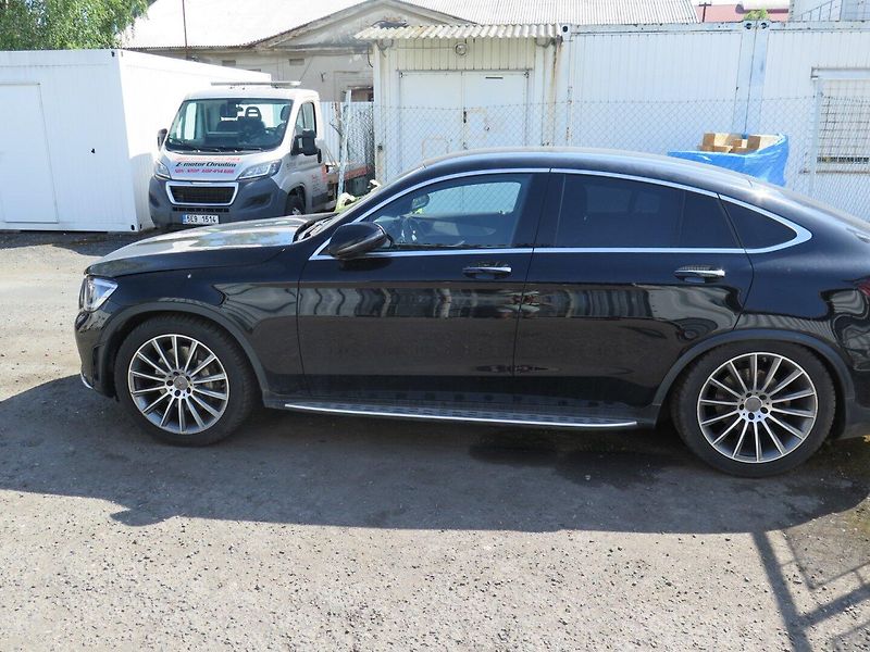 Mercedes-Benz GLC (2020) 300C AMG 4MA, VADA MOTORU! - fotka 25 z 25