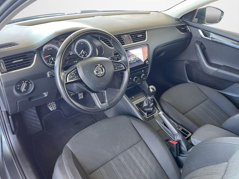 Škoda Octavia (2018) 2.0 TDI 110kW Style Plus combi - fotka 5 z 33
