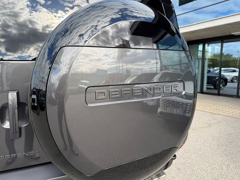 Land Rover Defender (2026) 110 X-Dynamic HSE V8 P425 - fotka 17 z 38