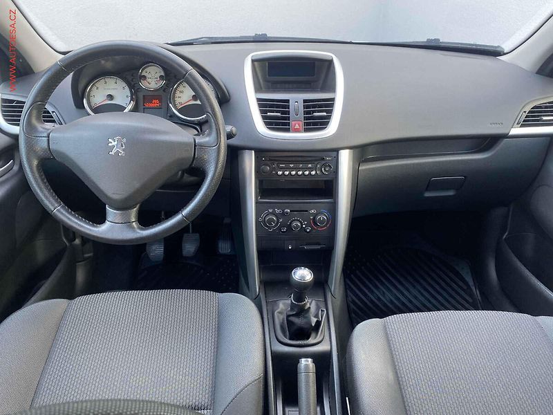 Peugeot 207 (2011) 1.4i, 1.maj,ČR, servis.kniha - fotka 8 z 14