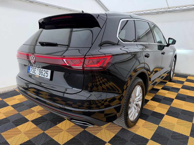 Volkswagen Touareg 3.0Tdi*1-MAJ*DPH*ELEGANCE* - fotka 5 z 49