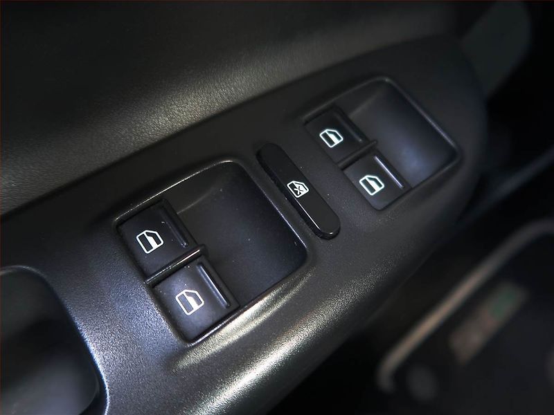Škoda Octavia (2011) RS 2.0 TDI, Automat, Navi - fotka 16 z 16