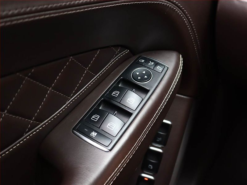 Mercedes-Benz GLS (2017) 350 d 4MATIC - fotka 18 z 27