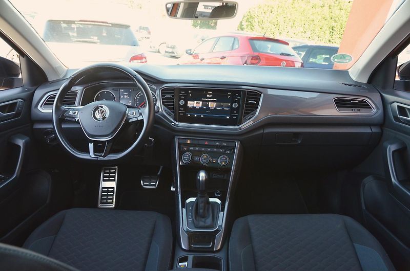 Volkswagen T-Roc (2020) 2.0 TDi DSG iQ.Drive Webasto - fotka 20 z 44