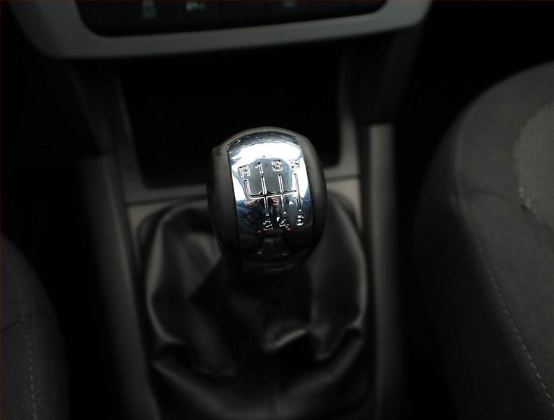 Škoda Yeti (2010) 1.4 TSI, Navi, Tempomat - fotka 14 z 18