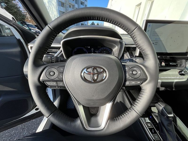 Toyota Corolla Cross 1.8L HEV Style - fotka 13 z 29
