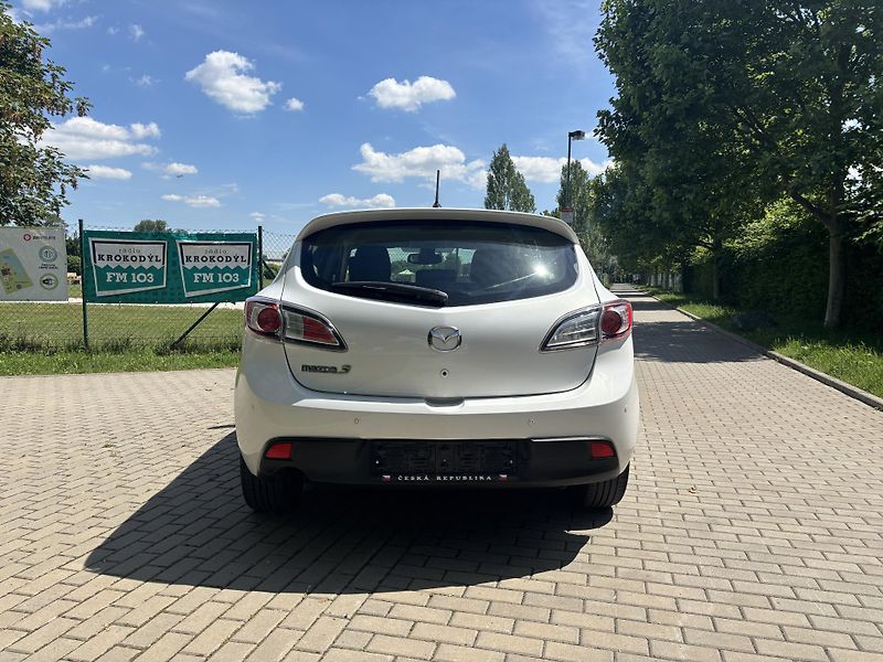 Mazda 3 1.6 Active Plus - fotka 8 z 30