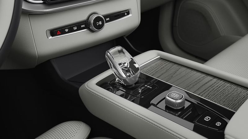 Volvo XC90 (2026) T8 AWD Plug-in BRIGHT ULTRA - fotka 11 z 11