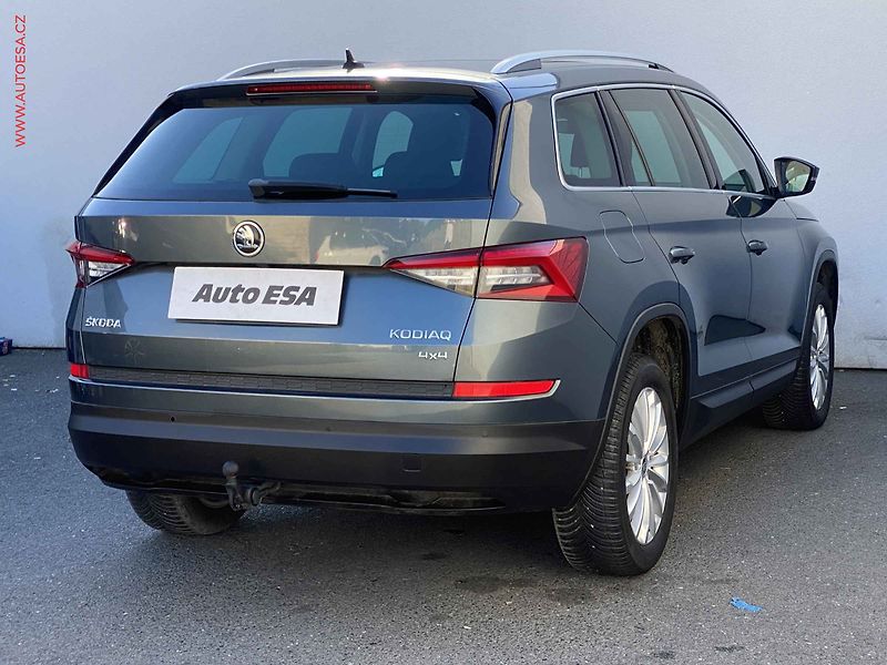 Škoda Kodiaq (2019) 2.0 TSi 4x4, Style, DSG, TZ - fotka 4 z 19
