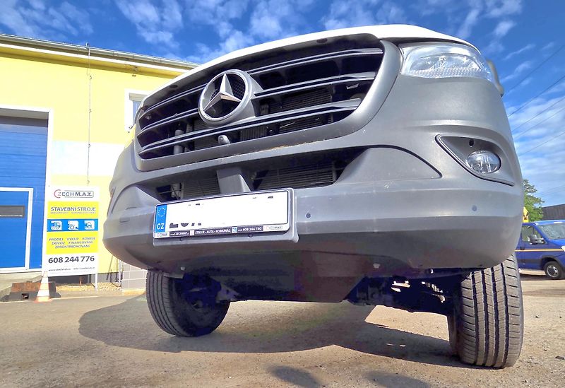 Mercedes-Benz Sprinter (2024) 4x4 V6! 3.0D 2500 Cargo  - fotka 5 z 39