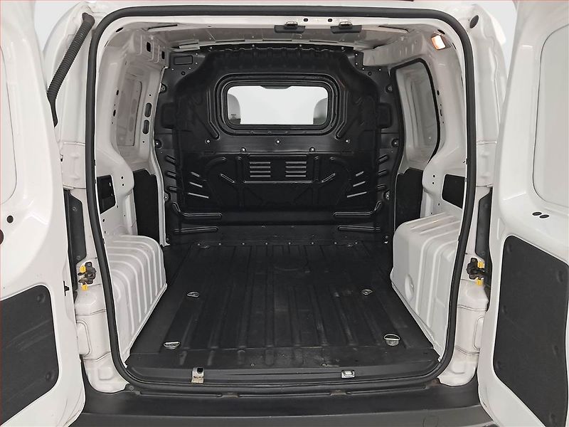 Fiat Fiorino (2020) 1.3 Multijet, ČR, 1Maj, DPH - fotka 13 z 16