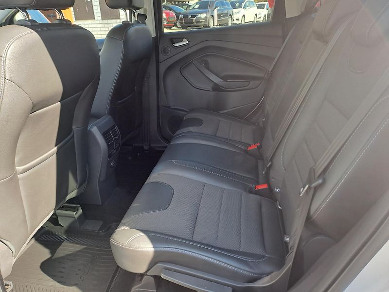 Ford Kuga (2015) 1.8 EB SERVISKA PĚKNÝ STAV - fotka 15 z 29